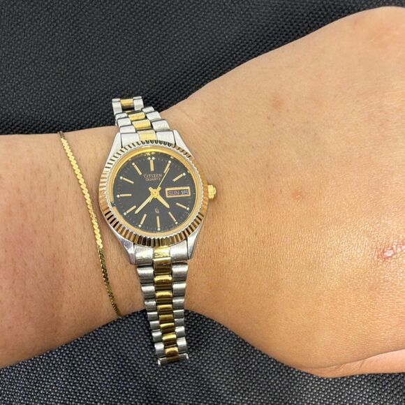 Citizen Quartz Women’s Day Date Watch Black Dial Two Tone Bracelet Working